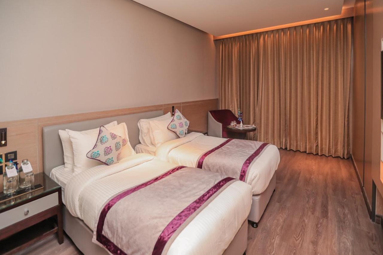 Regenta Place Verka 阿姆利则 外观 照片